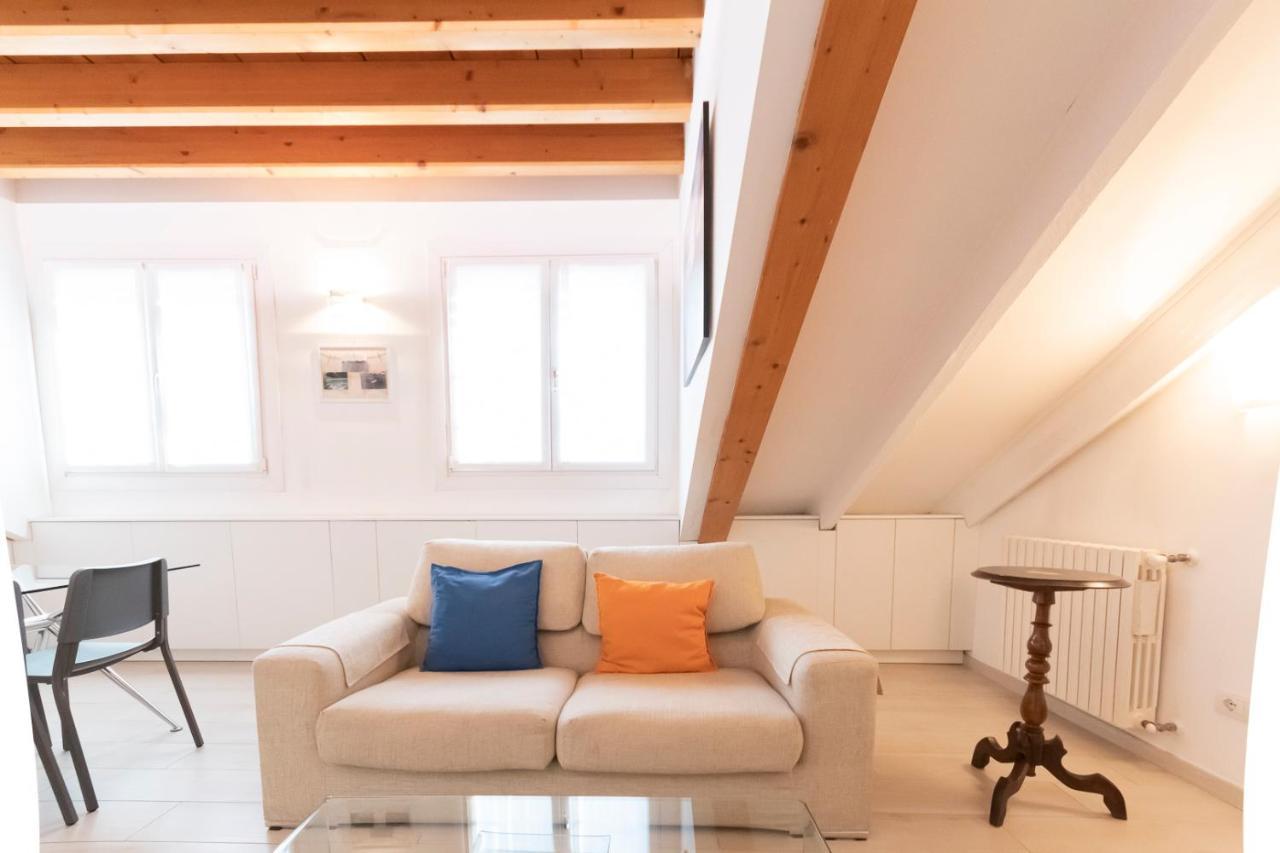 Apartmán Mansarda Cola Milán Exteriér fotografie